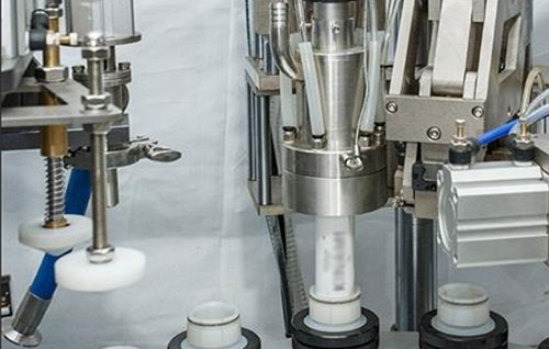 ElbefSڰbC(j)еN(bio)C(j)đ(yng)